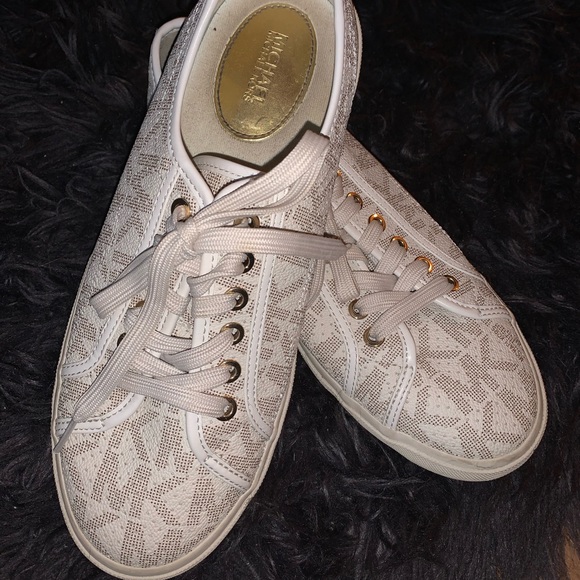 Shoe MK - Picture 2 of 5